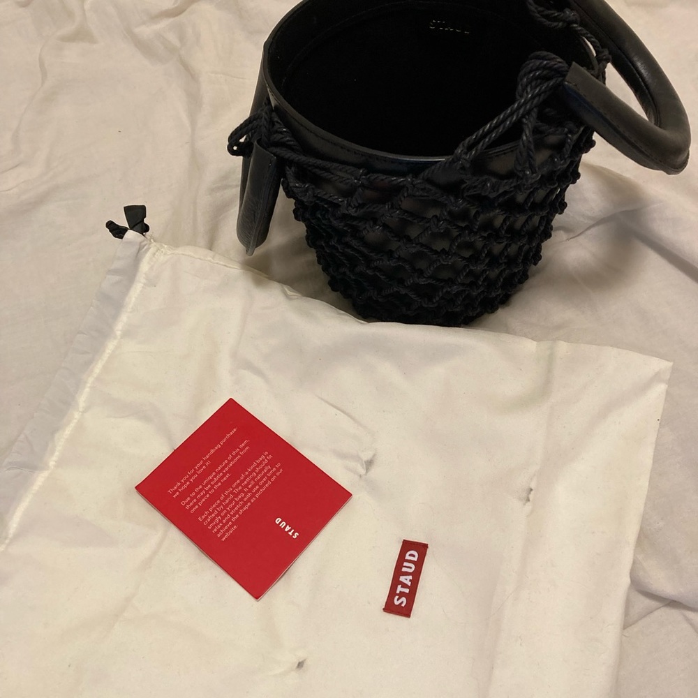 Net and leather bucket purse